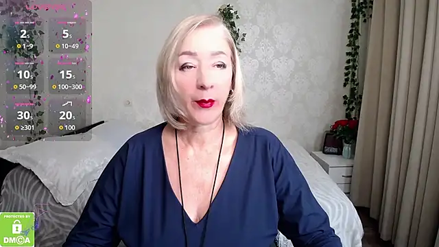 hunters woman online show from 10.27.25