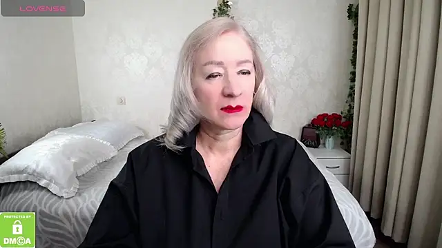 hunters woman online show from 02.21.26