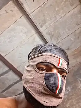 RAYI Queen 3 online show from 04.03.26