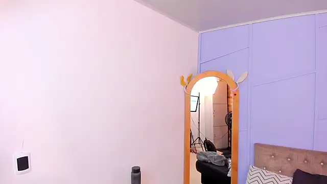 milavega  online show from 11.30.25