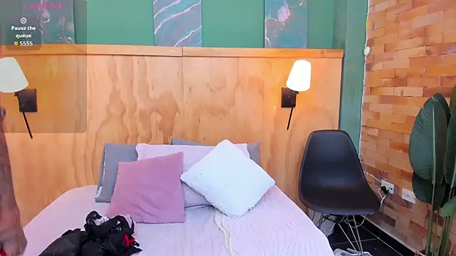 milavega  online show from 03.10.26