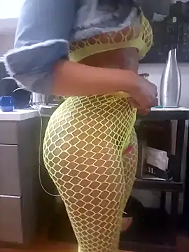 Caramel Lights online show from 02.06.26