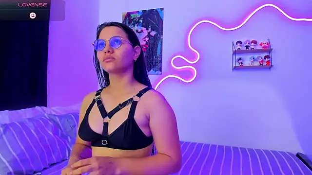 Dilan and Mia online show from 11.15.25