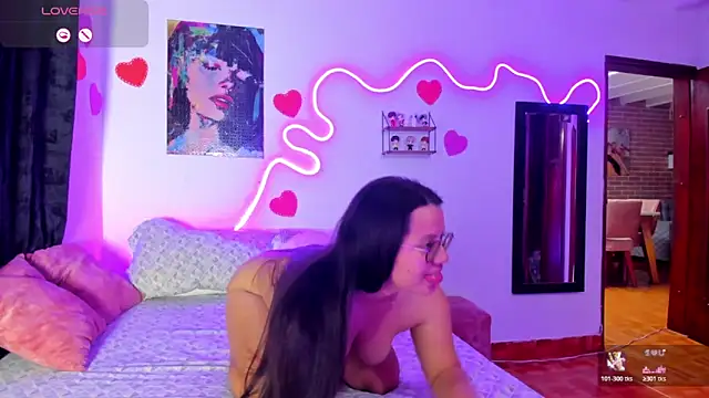 Dilan and Mia online show from 03.28.26