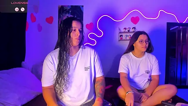 Dilan and Mia online show from 04.09.26