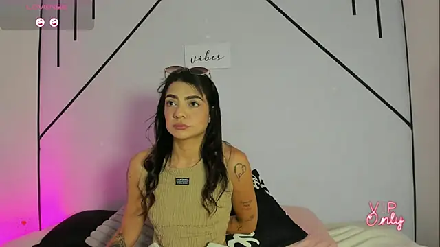 MiahCornell  online show from 02.05.26