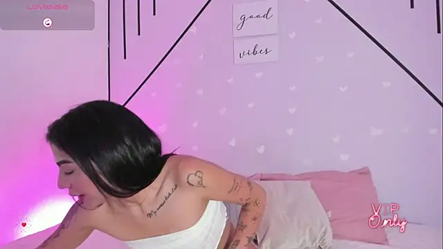 MiahCornell  online show from 02.12.26