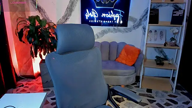 Maxxxine1 online show from 12.22.25