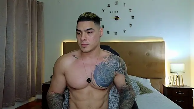 Snapshot of Steven_Velez chatting on 10.29.25 Steven Velez online show from 10.29.25