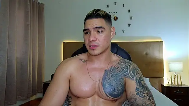 Snapshot of Steven_Velez chatting on 10.29.25 Steven Velez online show from 10.29.25