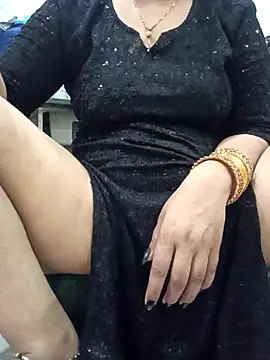 Snapshot of kajal_01raj chatting on 11.29.25 kajal 01raj online show from 11.29.25