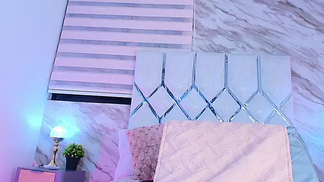 cataleya ebony  online show from 12.03.25