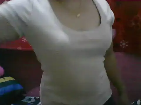 Snapshot of violen786 chatting on 10.19.25 violen786 online show from 10.19.25