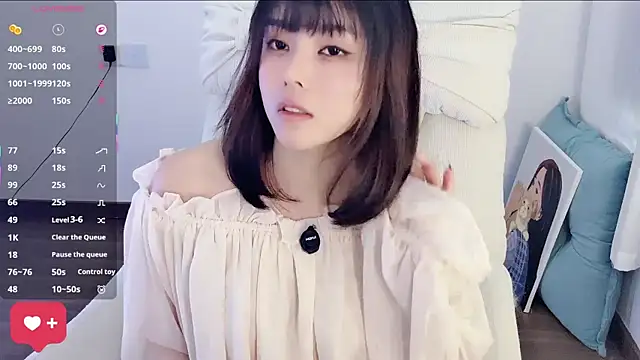 Snapshot of yara_hot1 chatting on 04.26.26 yara hot1 online show from 04.26.26