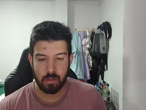 Axel11113 online show from 12.17.25