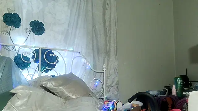 Snapshot of g0lden_are0las89 chatting on 04.15.26 g0lden are0las89 online show from 04.15.26