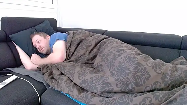 Snapshot of Hijuga chatting on 10.01.25 Hijuga online show from 10.01.25