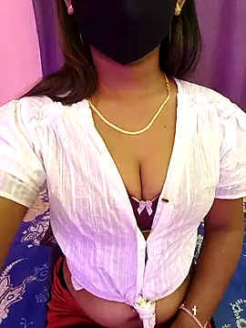 Snapshot of Puja-baby chatting on 10.09.25 Puja-baby online show from 10.09.25