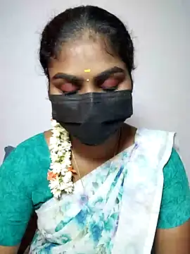 Snapshot of Tamil_Princess12 chatting on 10.06.25 Tamil Princess12 online show from 10.06.25