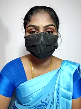 Snapshot of Tamil_Princess12 chatting on 10.17.25 Tamil Princess12 online show from 10.17.25