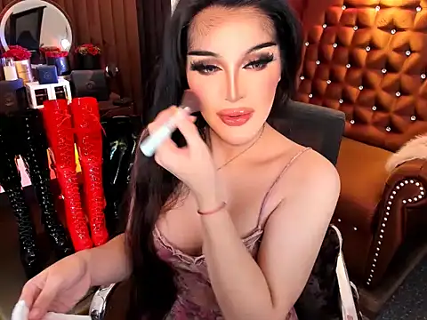 Snapshot of devongarcia chatting on 10.03.25 devongarcia online show from 10.03.25