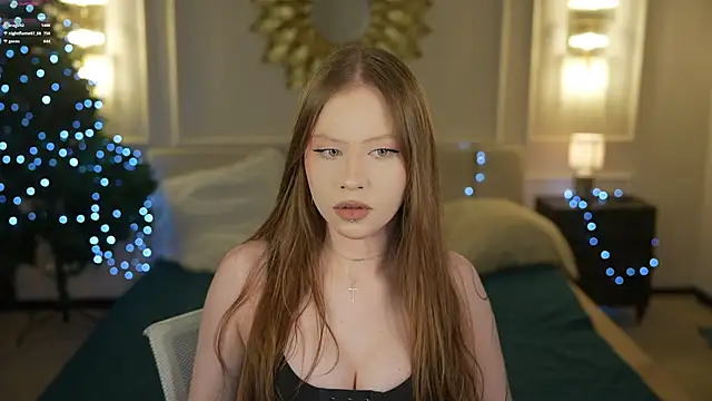 Esmie Smile online show from 01.17.26