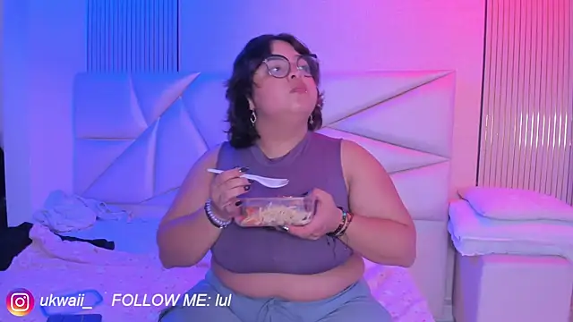 lulukawai16 online show from 04.15.26