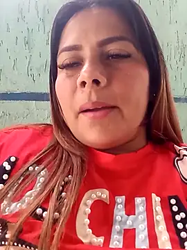 Snapshot of camila_rogue chatting on 10.11.25 camila rogue online show from 10.11.25