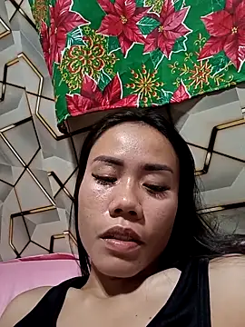 Snapshot of sexhot_22 chatting on 12.19.25 sexhot 22 online show from 12.19.25