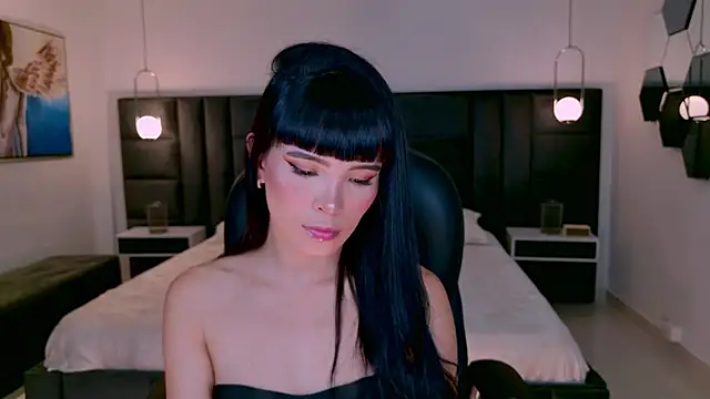 AgathaKondo  online show from 04.18.26