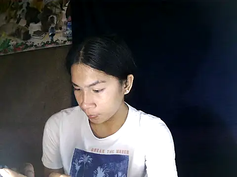 Snapshot of Asian_PrettyAle chatting on 10.01.25 Asian PrettyAle online show from 10.01.25