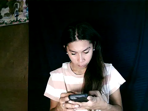 Asian PrettyAle online show from 10.31.25