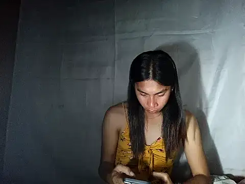 Snapshot of Asian_PrettyAle chatting on 04.23.26 Asian PrettyAle online show from 04.23.26
