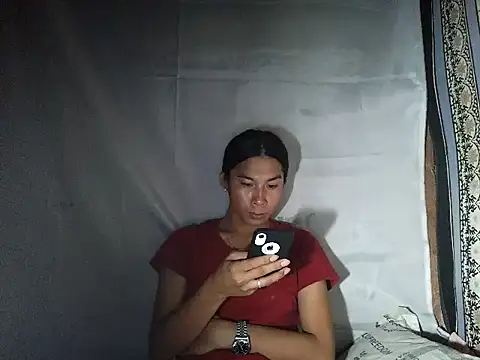 Snapshot of Asian_PrettyAle chatting on 04.29.26 Asian PrettyAle online show from 04.29.26