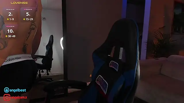 Snapshot of IamAngelCamilo chatting on 09.25.25 IamAngelCamilo online show from 09.25.25