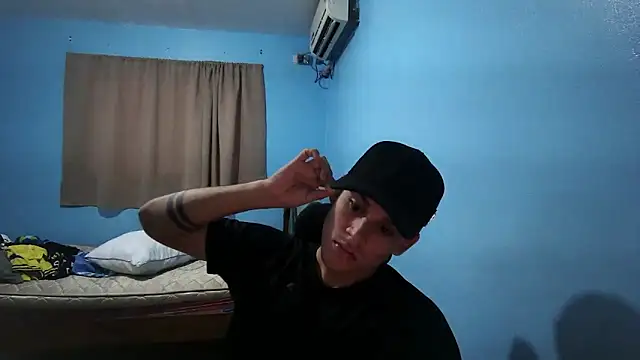 Jaket lovers online show from 10.15.25