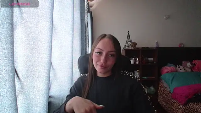 SexyBlondieY online show from 10.16.25