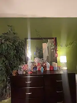 Snapshot of caramel__cremes chatting on 11.16.25 caramel cremes online show from 11.16.25