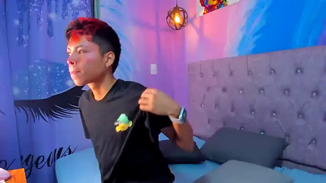 MaxiWildd online show from 11.08.25