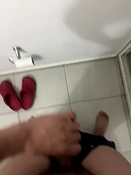 Snapshot of michael877675 chatting on 09.27.25 michael877675 online show from 09.27.25