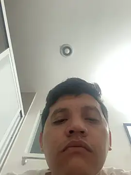 Snapshot of michael877675 chatting on 12.04.25 michael877675 online show from 12.04.25