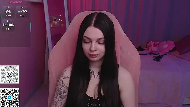 Michela Fruet online show from 04.12.26