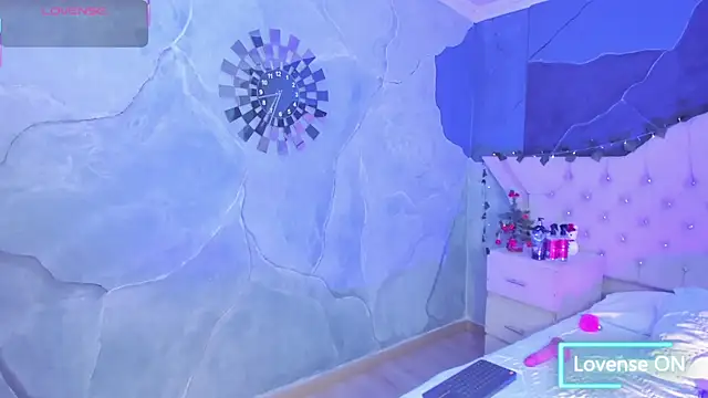 AmbarFoxx  online show from 12.04.25