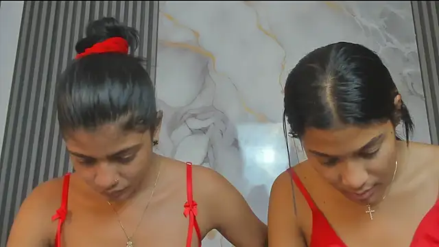 TifanyandLisa online show from 09.11.25