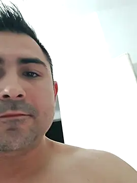 Snapshot of Bradd_32 chatting on 09.12.25 Bradd 32 online show from 09.12.25