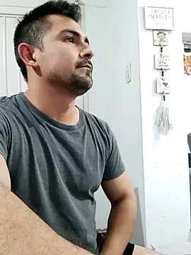 Snapshot of Bradd_32 chatting on 09.20.25 Bradd 32 online show from 09.20.25