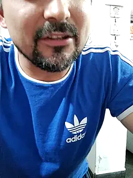 Snapshot of Bradd_32 chatting on 09.28.25 Bradd 32 online show from 09.28.25