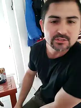 Snapshot of Bradd_32 chatting on 10.26.25 Bradd 32 online show from 10.26.25