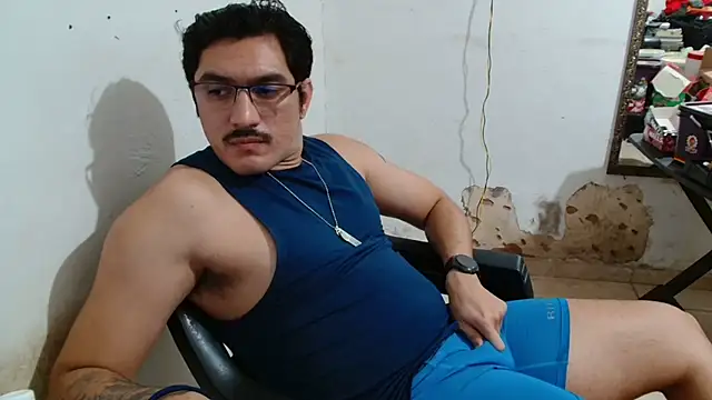 Snapshot of Leonino231 chatting on 09.13.25 Leonino231 online show from 09.13.25