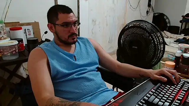 Leonino231 online show from 11.17.25